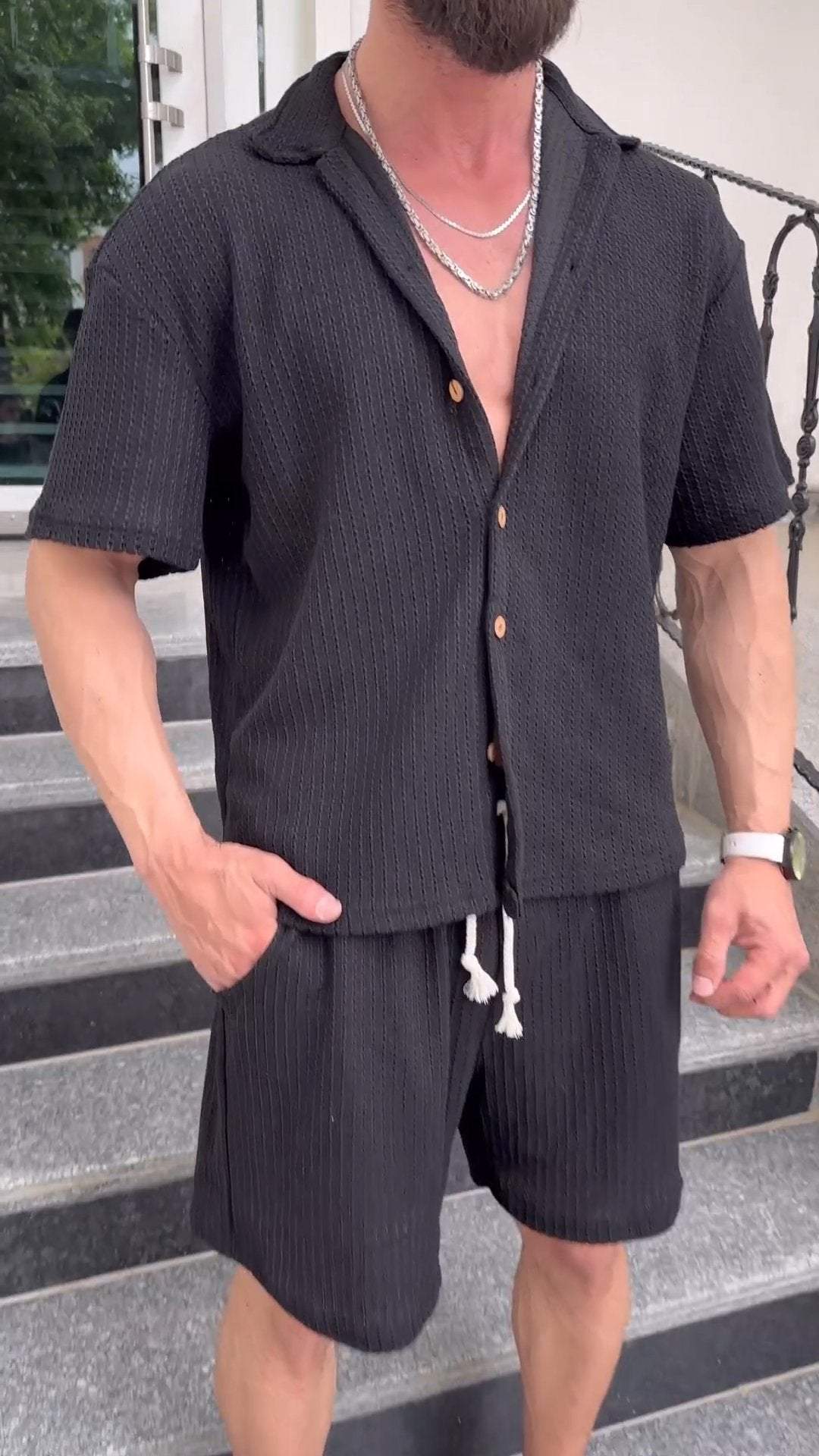 Men's V-neck Short-sleeved Casual Suit